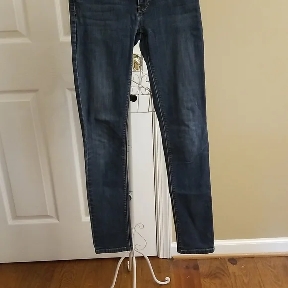 White House Black Market jeans - Picture 5 of 8